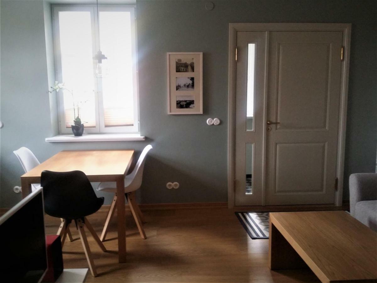 Silbernagel Apartment กูรัซซาเร ภายนอก รูปภาพ