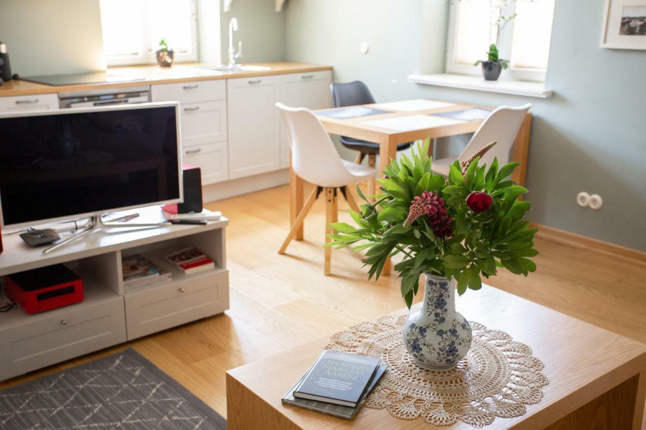 Silbernagel Apartment กูรัซซาเร ภายนอก รูปภาพ